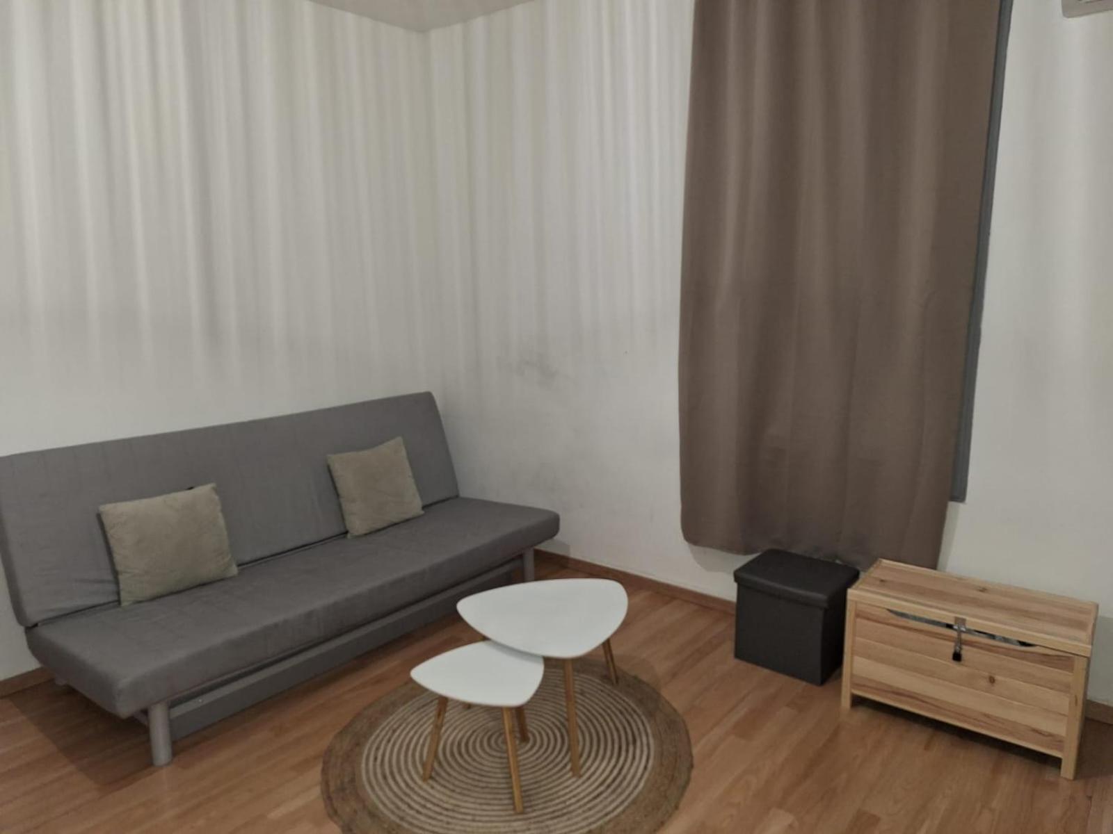 Logement Cosy Pour 4, Wifi, Centre Ville Montpellier Exterior photo